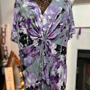 Daisy Fuentes Purple and Black Floral Top